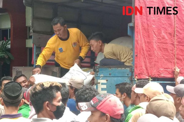 6 Juta Kilogram Beras Dibagikan untuk Masyarakat Miskin di NTB