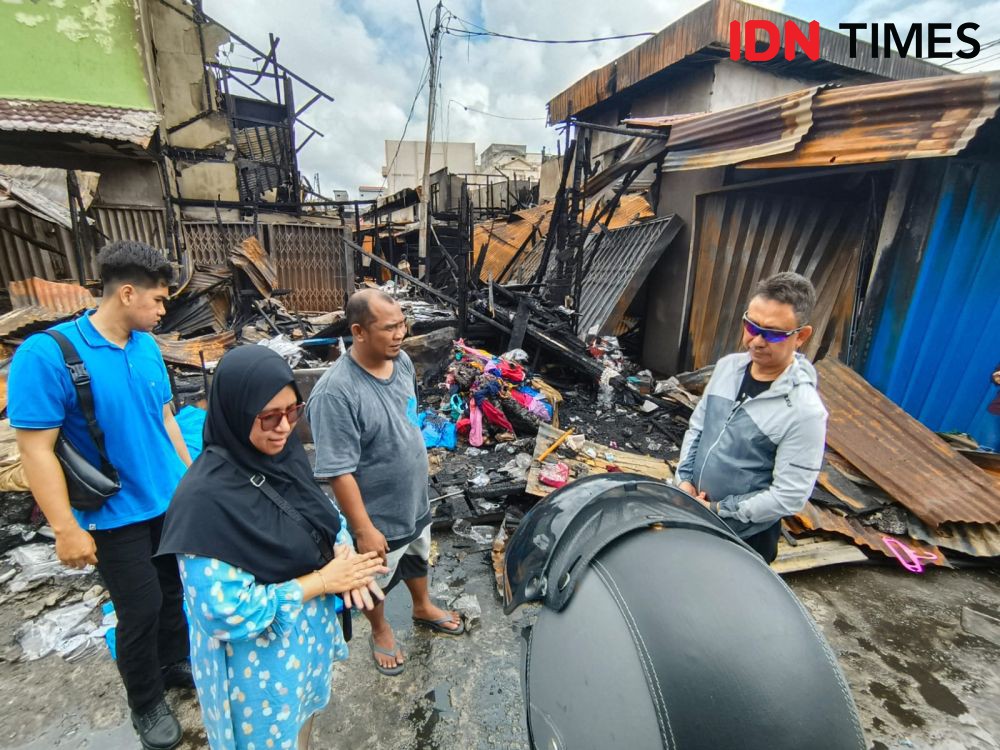 Korsleting Listrik, 40 Kios Pasar Sudirman Pontianak Terbakar