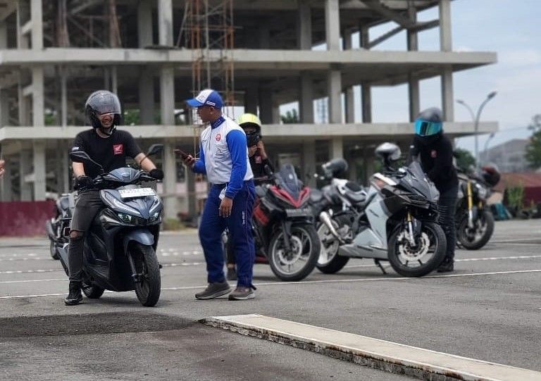 Komunitas Gabungan Honda Ikut Edukasi Safety Riding di ISRC Medan