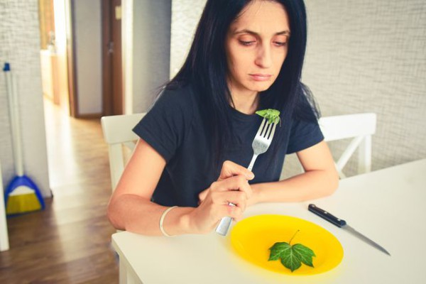 Suami Control Freak, Perempuan Ini Diet hingga Beratnya Cuma 22 Kg