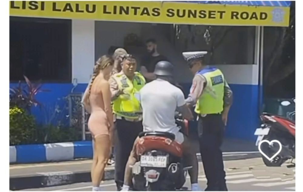 Viral Polisi di Bali Didorong WNA yang Melanggar Lalin
