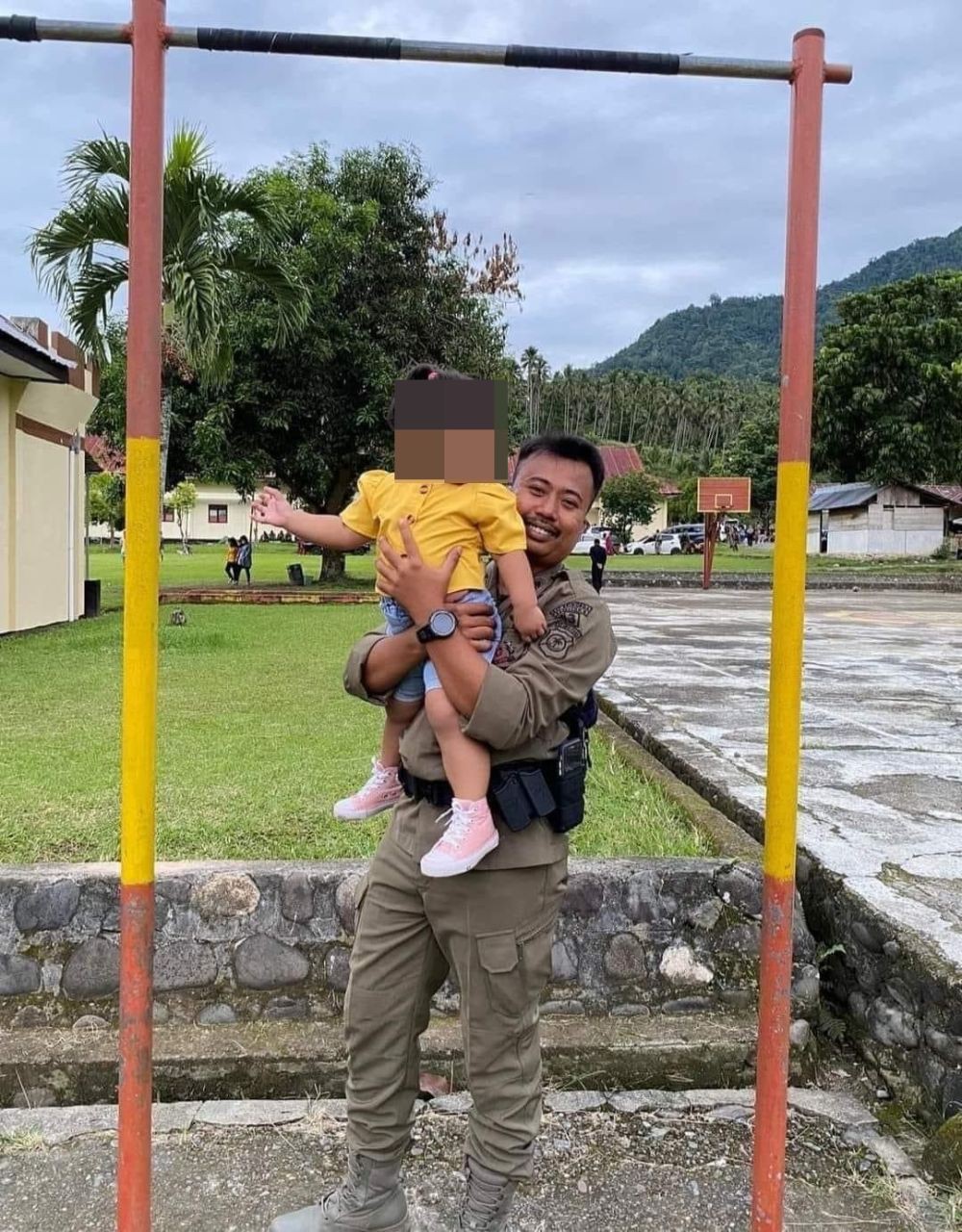 Gugur di Papua, Jenazah Briptu Rudi Agung Dimakamkan di Kotamobagu