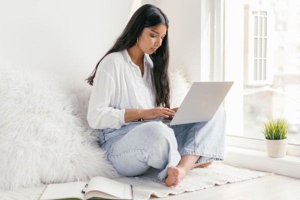 6 AI untuk Review Jurnal Ilmiah, Bisa Bantu Bikin Ringkasan
