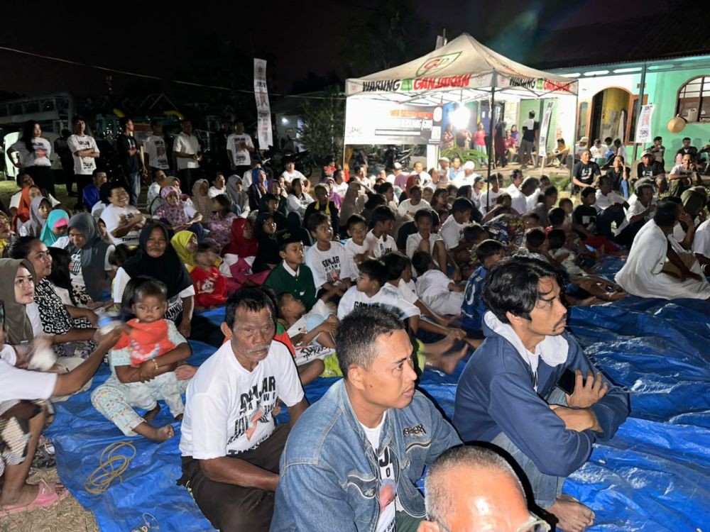 Incar Suara di Jabar, Relawan Ganjar Pranowo Dekati Nelayan Subang