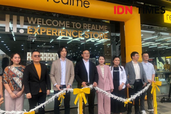 realme Experience Store Pertama
di Indonesia Resmi Hadir, Tertarik?