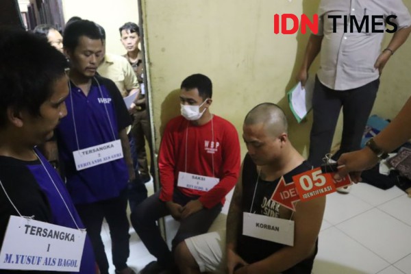 Rekonstruksi Kematian Tahanan di Depok, Kemaluan Korban Disundut Rokok
