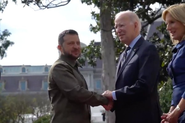 Biden Sambut Zelenskyy di Gedung Putih: Kami Tetap Bersama Ukraina
