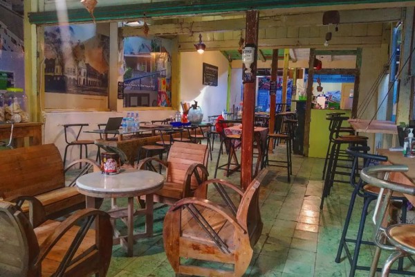 5 Kafe Tematik di Semarang, Tempat Nongkrong yang Anak Muda Banget