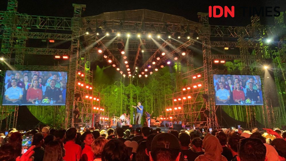 Warga Kaltim Antusias Saksikan Konser Dihadiri Jokowi dan Selebriti