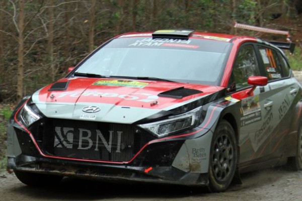 Sean Gelael Tercepat Di Super SS Kaldera Danau Toba APRC