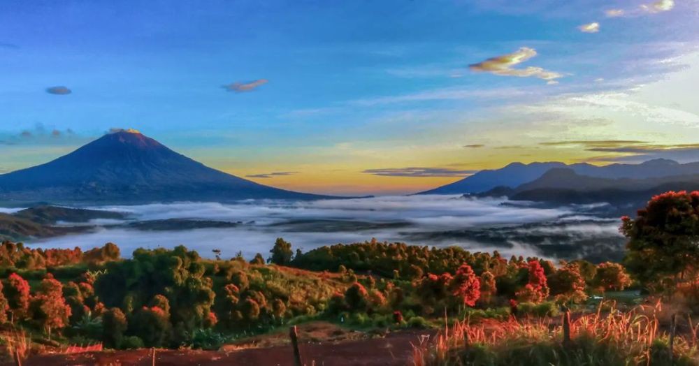 5 Spot Terbaik untuk Melihat Gunung Kerinci di Jambi, Eksotis!