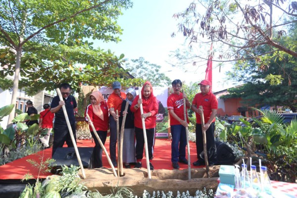 Luncurkan Perdu Semerbak, 3 Wilayah Semarang Jadi Sasaran Pembagian Bibit Sayur dan Unggas