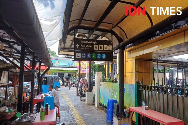 10 Rekomendasi Street Food Stasiun Gondangdia yang Paling Enak