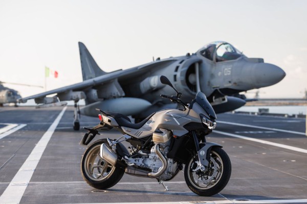 Piaggio Indonesia Bawa Moto Guzzi V100 Mandello Aviazione Navale