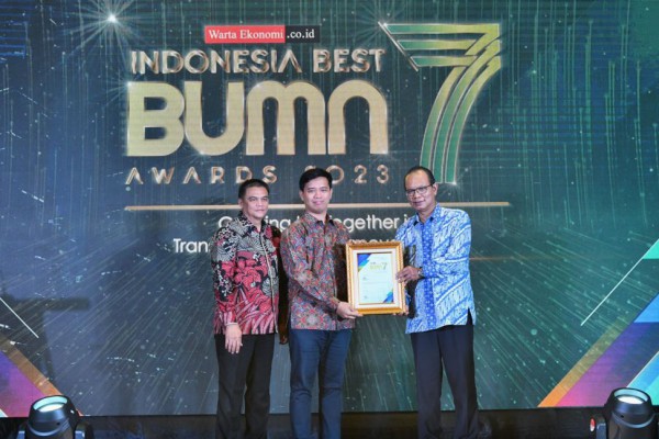 Raih Indonesia Best BUMN Awards 2023, Pegadaian Apresiasi Nasabah