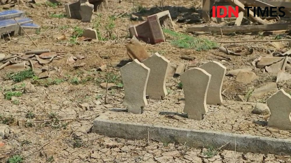 Waduk Bendo di Ponorogo Mengering, Muncul Komplek Pemakaman
