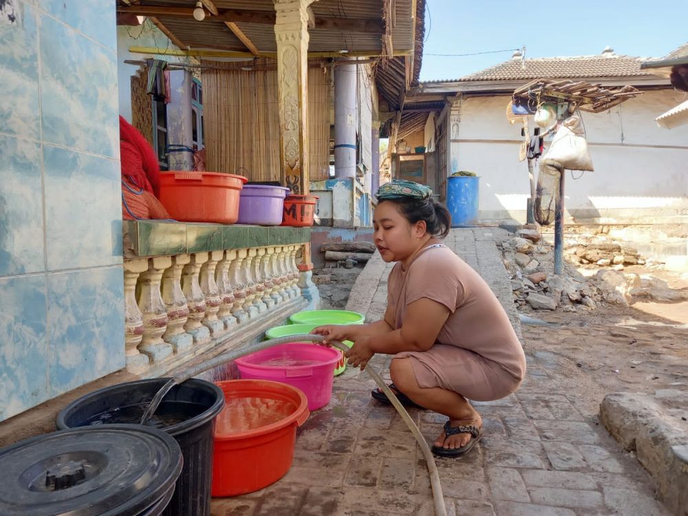 Warga Gili Maringkik di Lombok Timur Mengalami Krisis Air Bersih