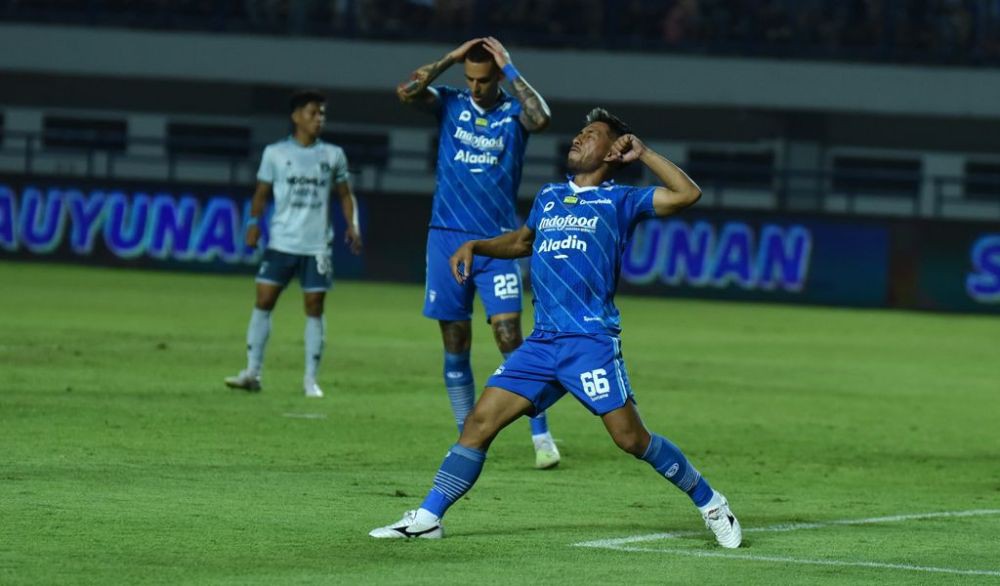 Konsistensi Persib Diuji Jelang Paruh Musim Liga Indonesia