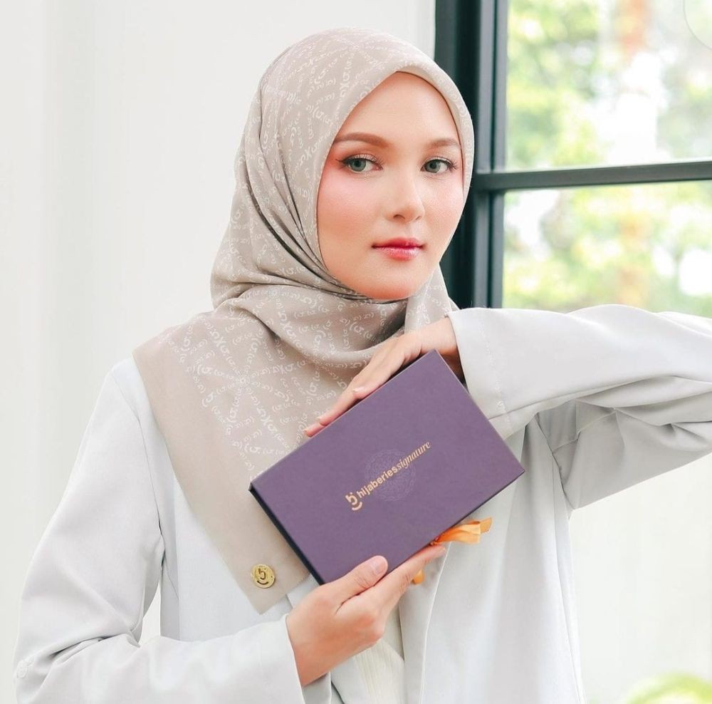 Brand Hijab Asal Bandung Lirik Pasar Hijab Nasional