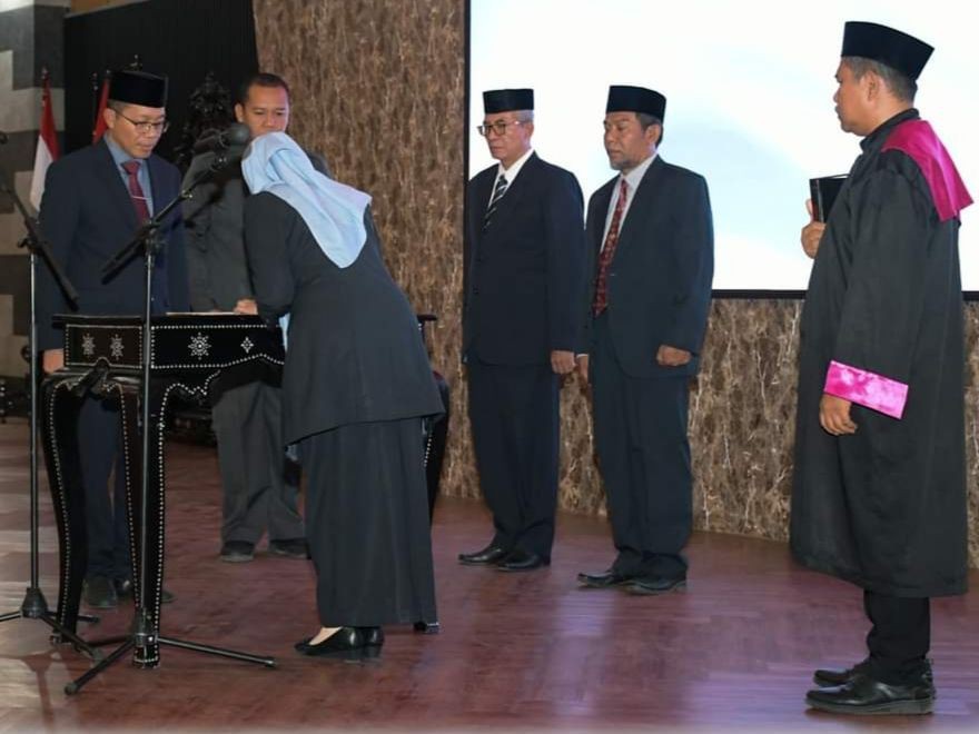 Pemkab Lombok Timur Melantik Pj Sekretaris Daerah