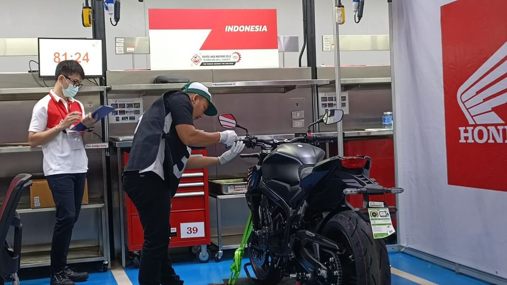 Teknisi Sepeda Motor Indonesia Adu Skill di Kompetisi Tingkat Dunia