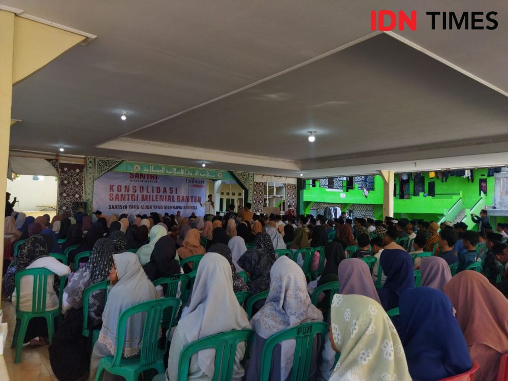 Ratusan Santri di Banten Nyatakan Dukungan Gibran Maju di Pilpres 2024