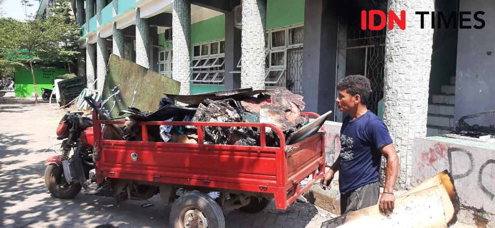 Kebakaran Gedung di Kampus UMI Makassar usai Plt Rektor Dilantik
