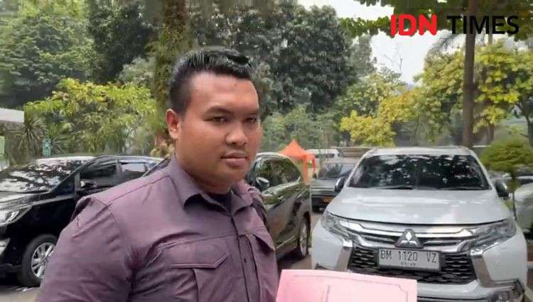 Ketua KPK Firli Kini Dikawal Ajudan Berlatar Prajurit TNI