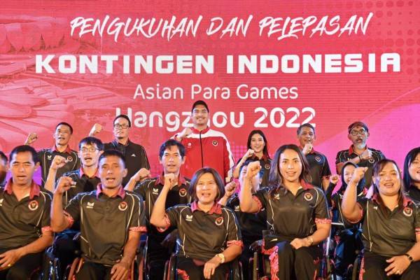 Menpora Lepas Skuad Asian Para Games 2022 Target 19 Emas