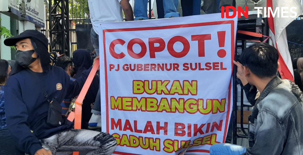 Demonstran Tuntut Pj Gubernur Dicopot Gara-gara Kebijakan Pisang