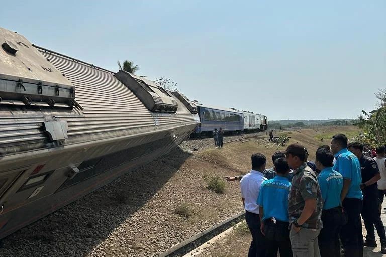 Kesaksian Penumpang KA Argo Semeru yang Anjlok di Kulon Progo