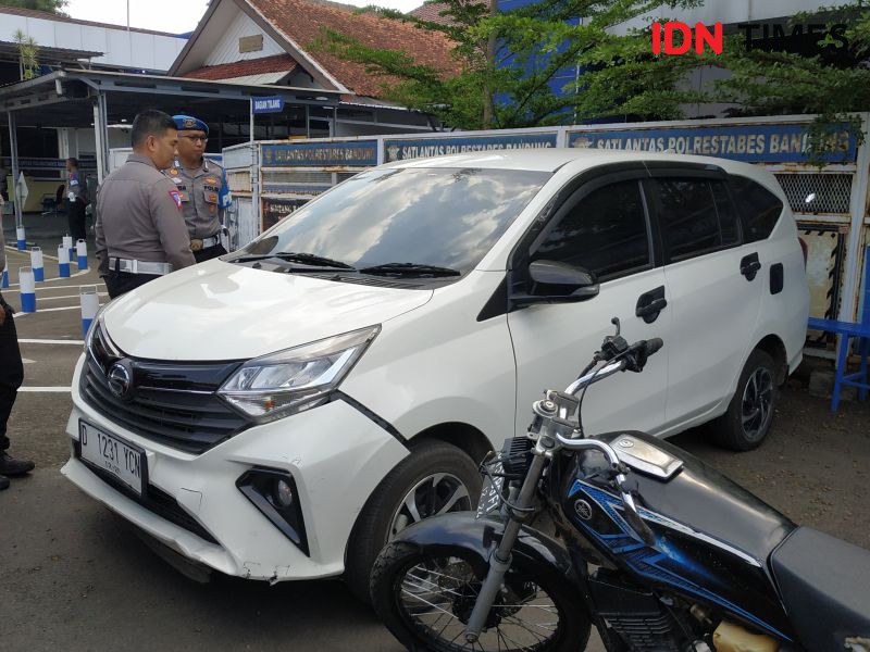 Tabrak dan Seret Motor di Bandung, Pengendara Mobil  Jadi Tersangka