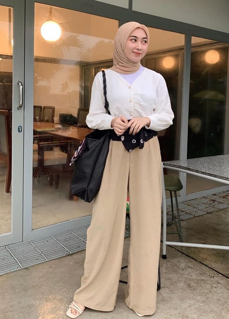 10 Gaya Ootd Kantor Tone Netral Ala Lisyan Fauziyah Chic