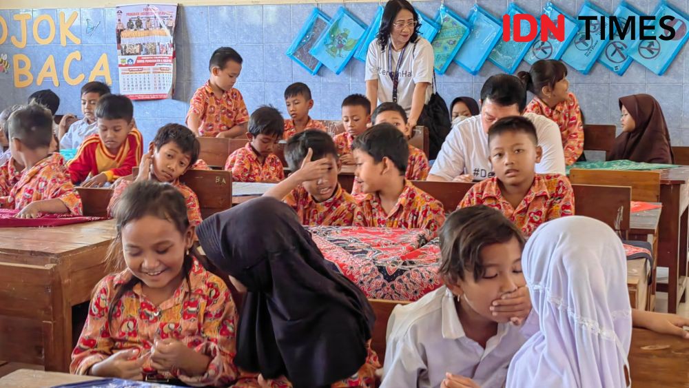 Bulan Inklusi Keuangan, OJK Dan PermataBank Edukasi Anak SD