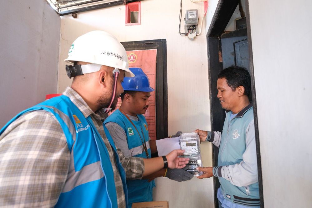 55 Ribu Rumah Pelanggan PLN di Makassar Terpasang Meteran Pintar AMI