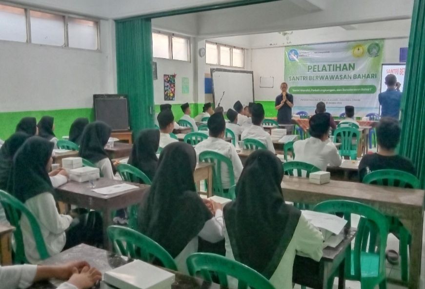 Momen Hari Santri, Unsoed dan UIN Saizu Ajak Ponpes Berwawasan Bahari