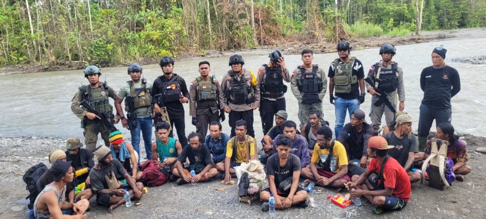 Korban Penembakan di Papua Belum Ditemukan, Keluarga di Makassar Resah