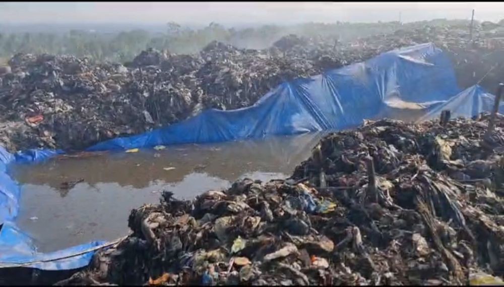 DLH Tabanan Membuat 7 Kolam Serapan di dalam TPA Mandung