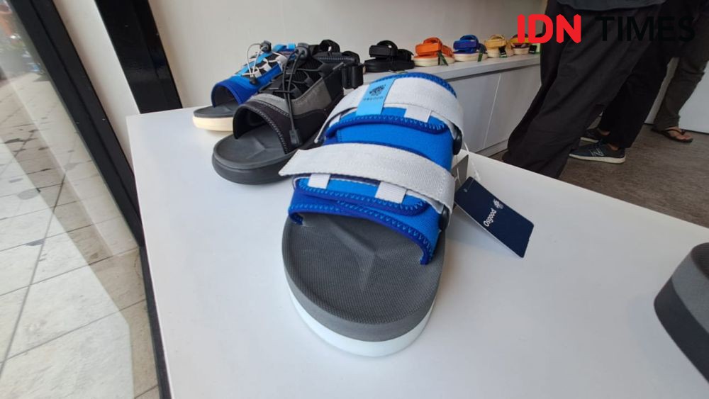Mengenal Osgood, Brand Sandal yang Luncurkan Size Jumbo