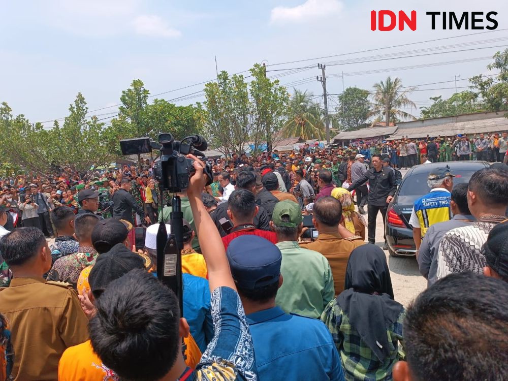 Nama Prabowo-Gibran Warnai Kunjungan Presiden Jokowi di Lampung Tengah
