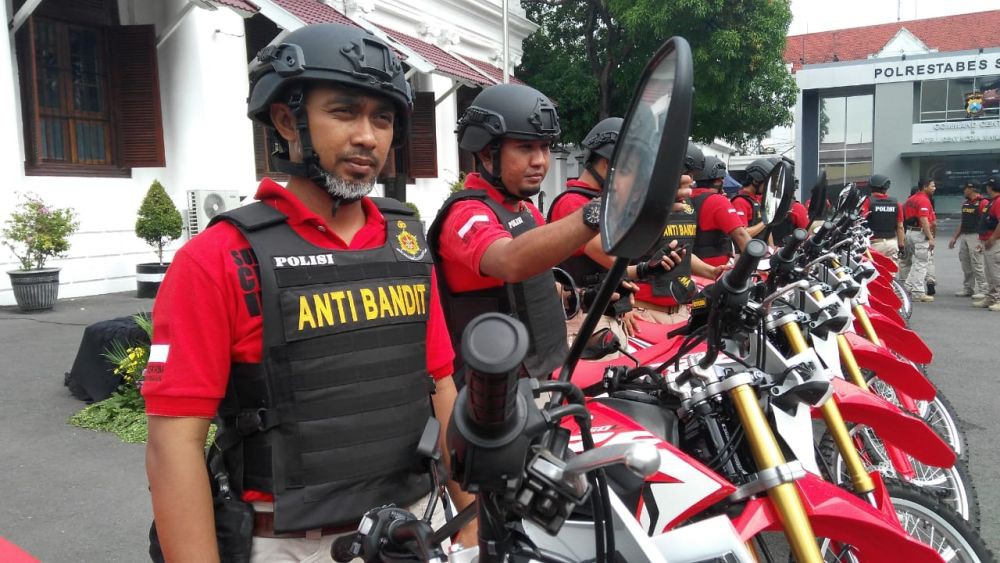 Cerita Polisi Surabaya Dirikan Sekolah untuk Anak Yatim