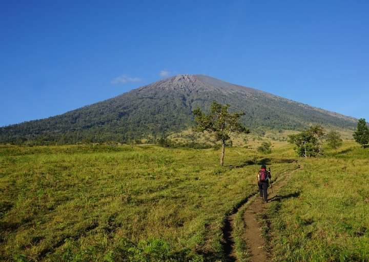 Kronologi Pendaki Asal Lombok Tengah Meninggal di Gunung Rinjani