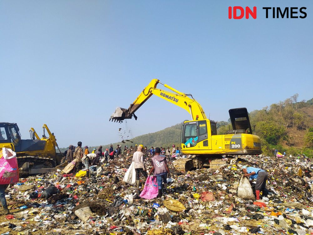 Cara Truk Akali Hindari Larangan Buang Sampah Organik ke TPA Sarimukti