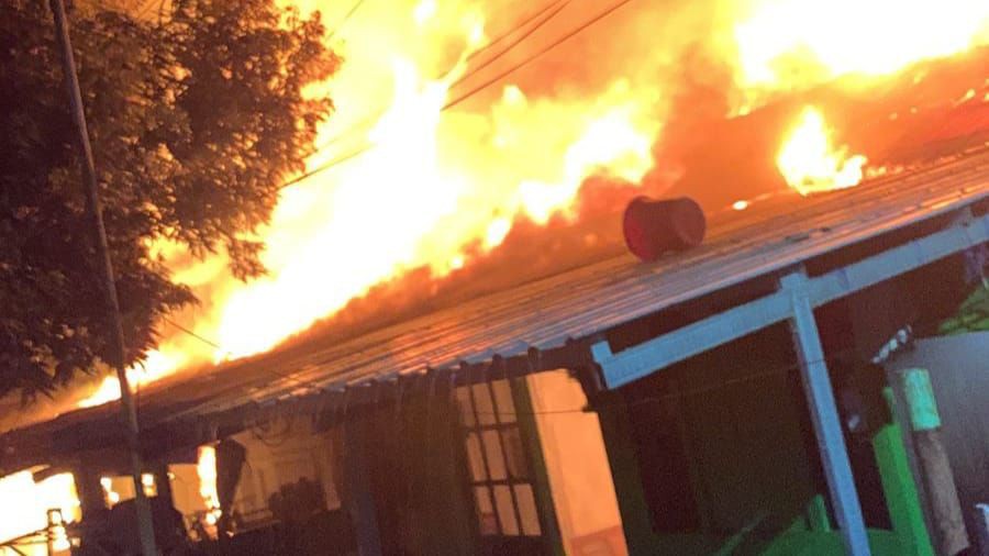 Ibu dan Anak Meninggal saat Asrama TNI di Makassar Kebakaran
