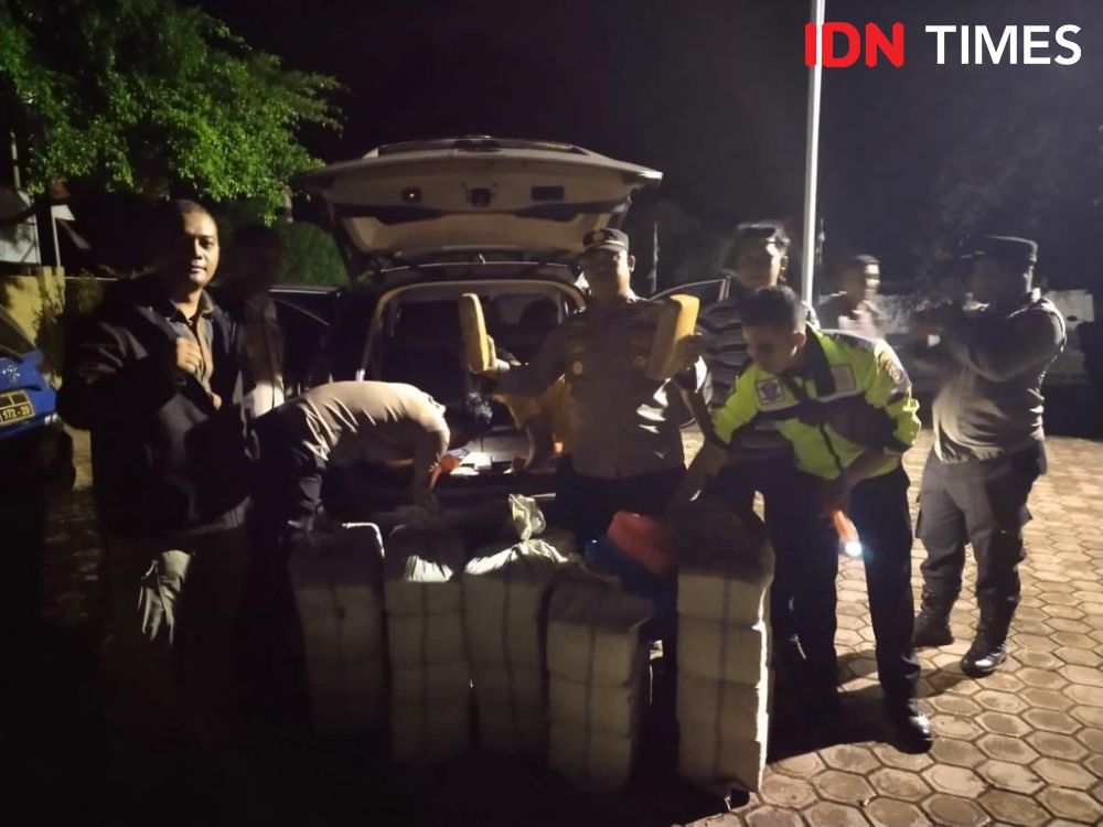 Razia Ketertiban Pemilu, Polisi Malah Temukan 150 Kg Ganja Dalam Mobil