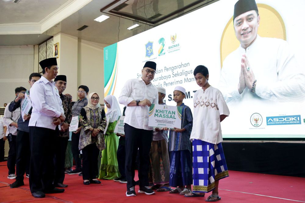 186 Santri di Surabaya Dapat Beasiswa dari Baznas
