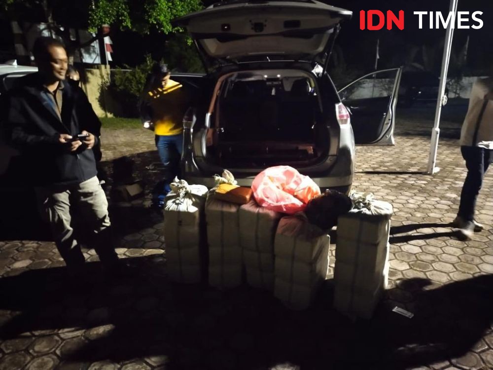 Razia Ketertiban Pemilu, Polisi Malah Temukan 150 Kg Ganja Dalam Mobil