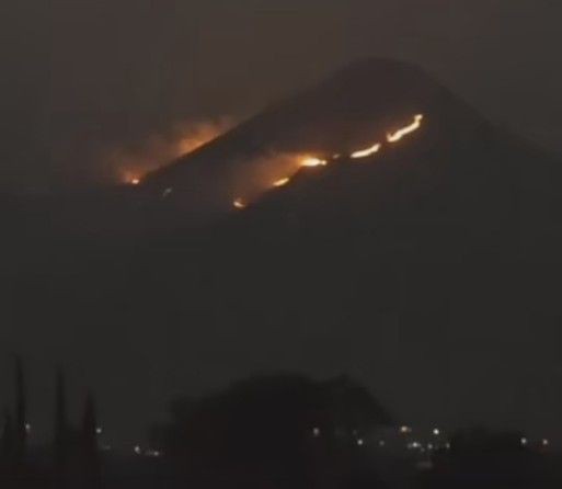 Kebakaran di Gunung Penanggungan Terjadi Sejak Sore