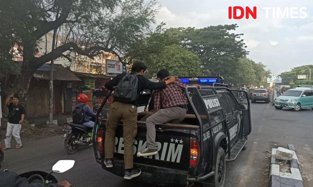 Demo Tutup Jalan, 11 Mahasiswa PMII Makassar Ditangkap Polisi