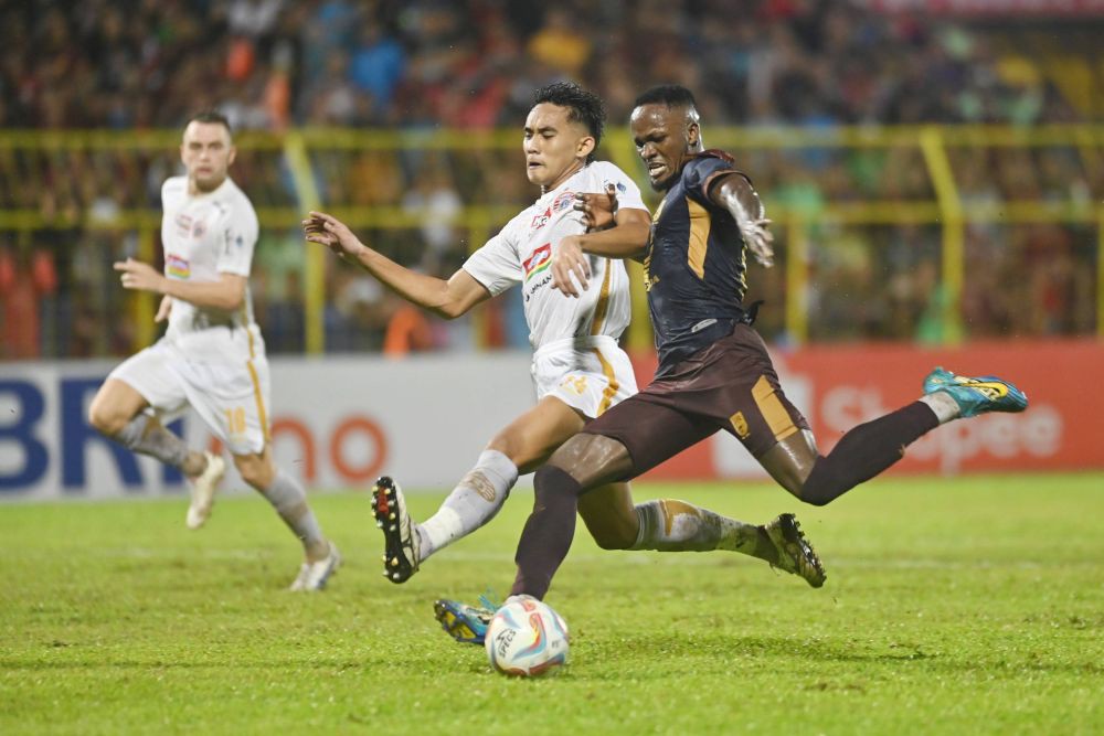 Victor Mansaray Tak Tertekan Ditugasi Jadi Mesin Gol Baru PSM